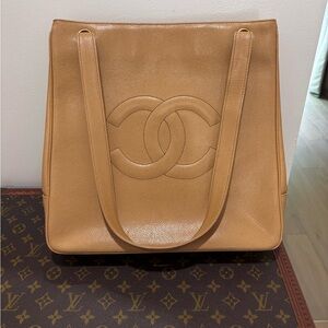 Authentic CHANEL brown caviar leather coco mark tote